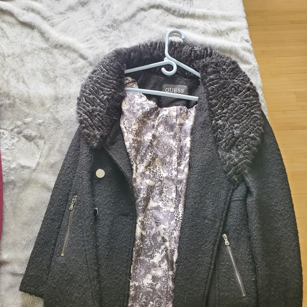Guess peacoat wool, very warm
